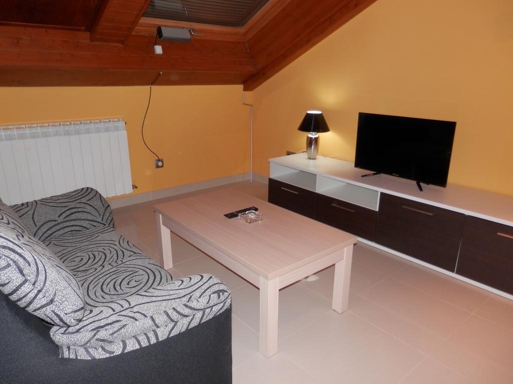 Apartamentos Monte Hernanz Riaza Exterior foto