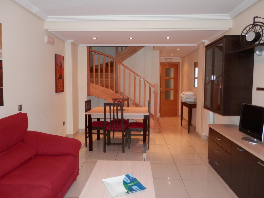 Apartamentos Monte Hernanz Riaza Exterior foto